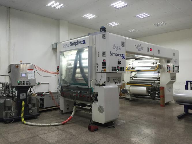 專業(yè)生產(chǎn)冷凍食品三邊封包裝袋 守護(hù)水產(chǎn)品安全與品質(zhì)的食品級(jí)保障